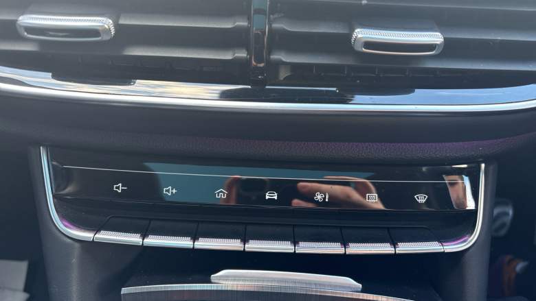 MG Hs 1.5 T-GDI Exclusive 5dr DCT Petrol Hatchback